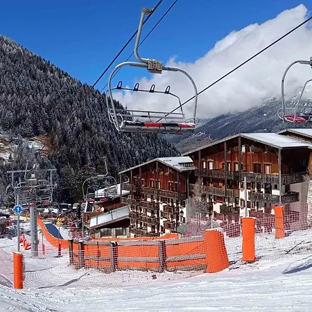 Apartment 18 M2 Confort 4pers Location Semaine Du Samedi Au Samedi Au Pied Des Pistes Valfrejus
